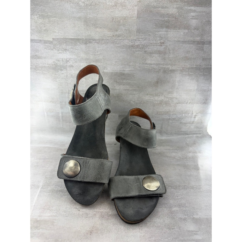 Naot Womens Gray Distressed Leather Wedge Sandals Metal Button Size 41